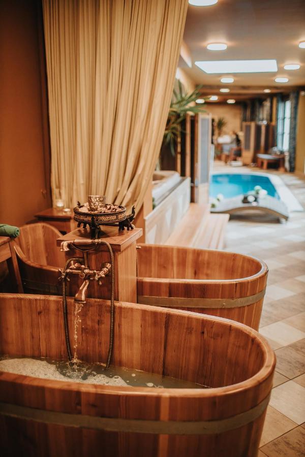 Ruze Hotel
