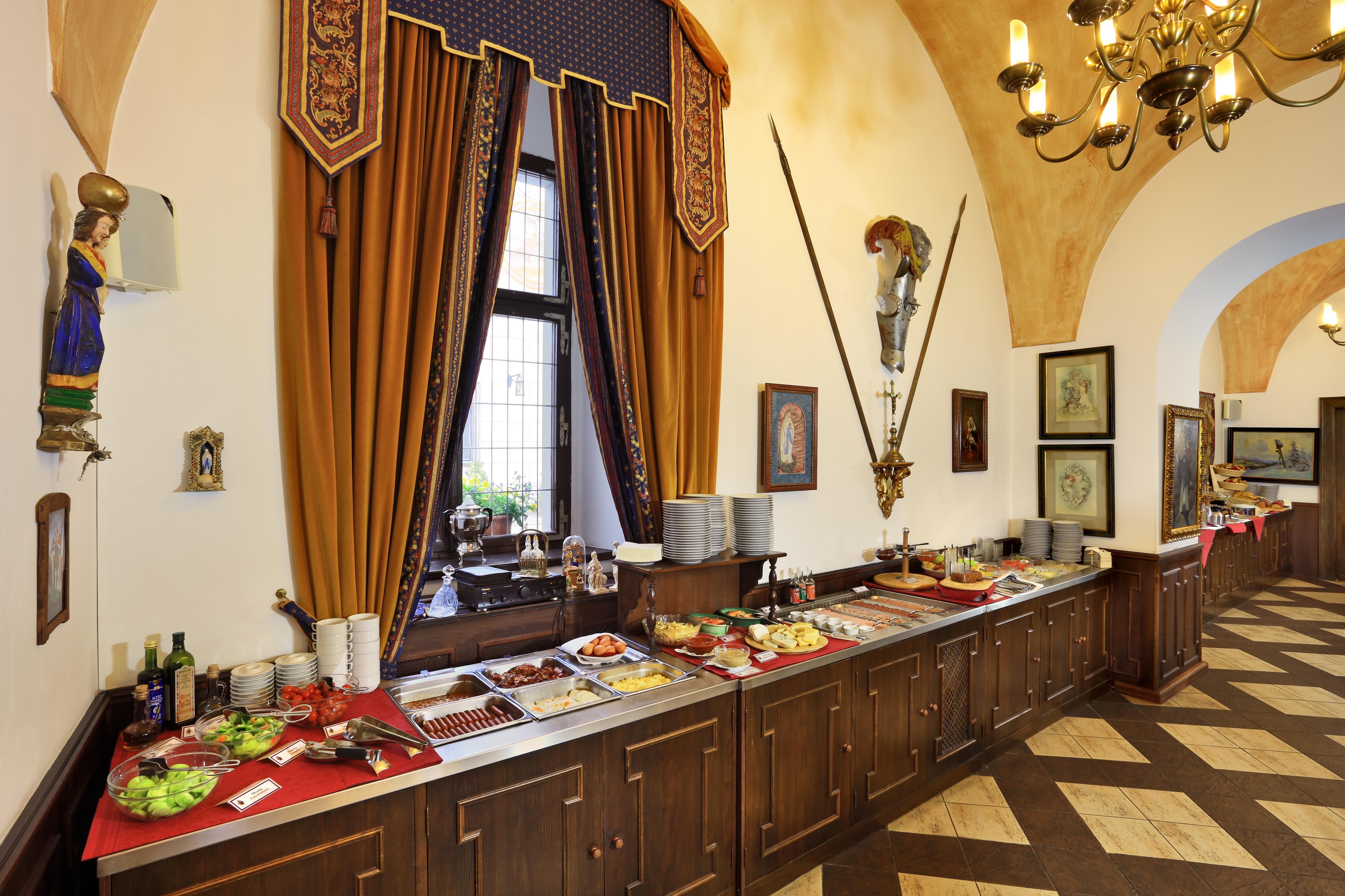 Ruze Hotel