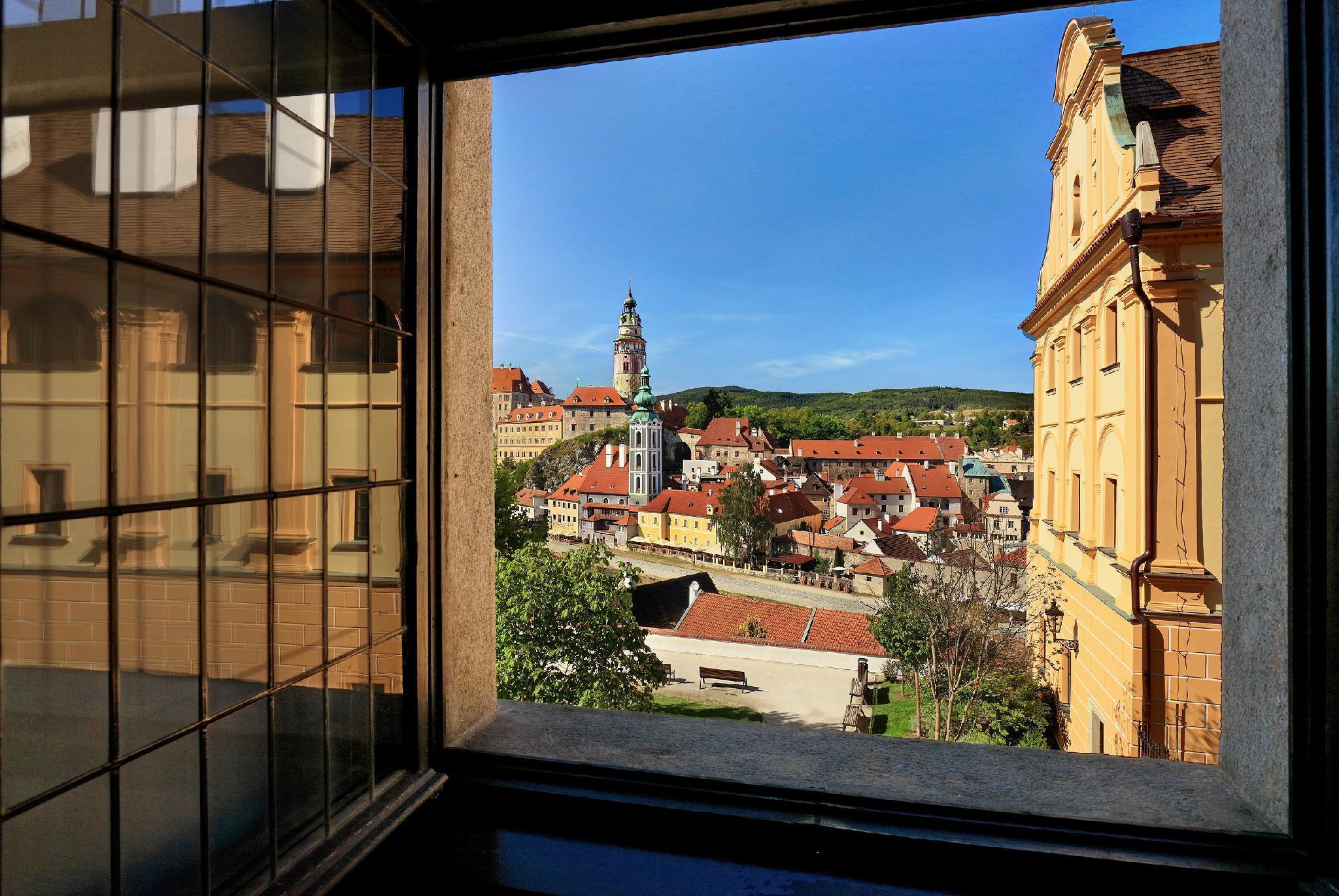 Ruze Hotel