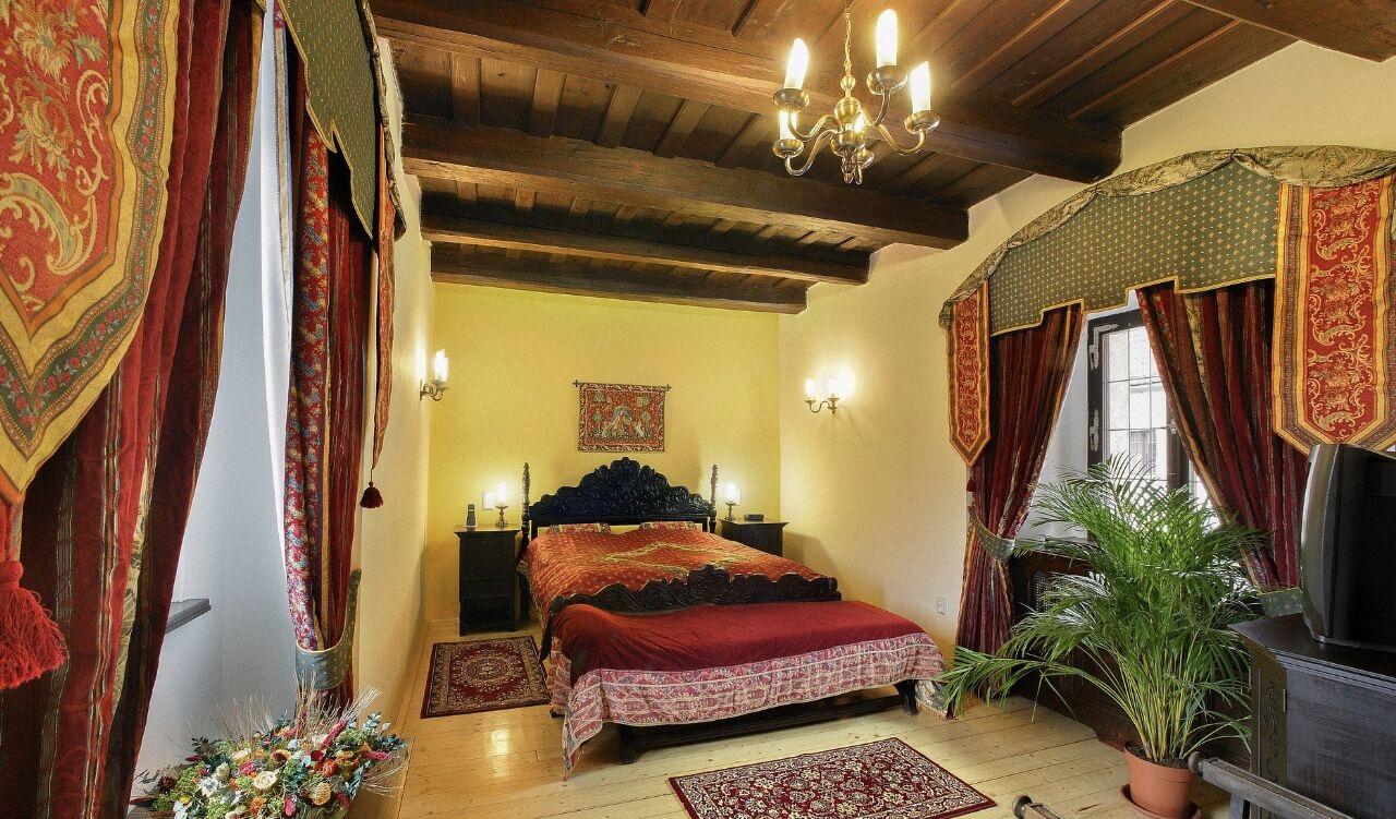 Ruze Hotel